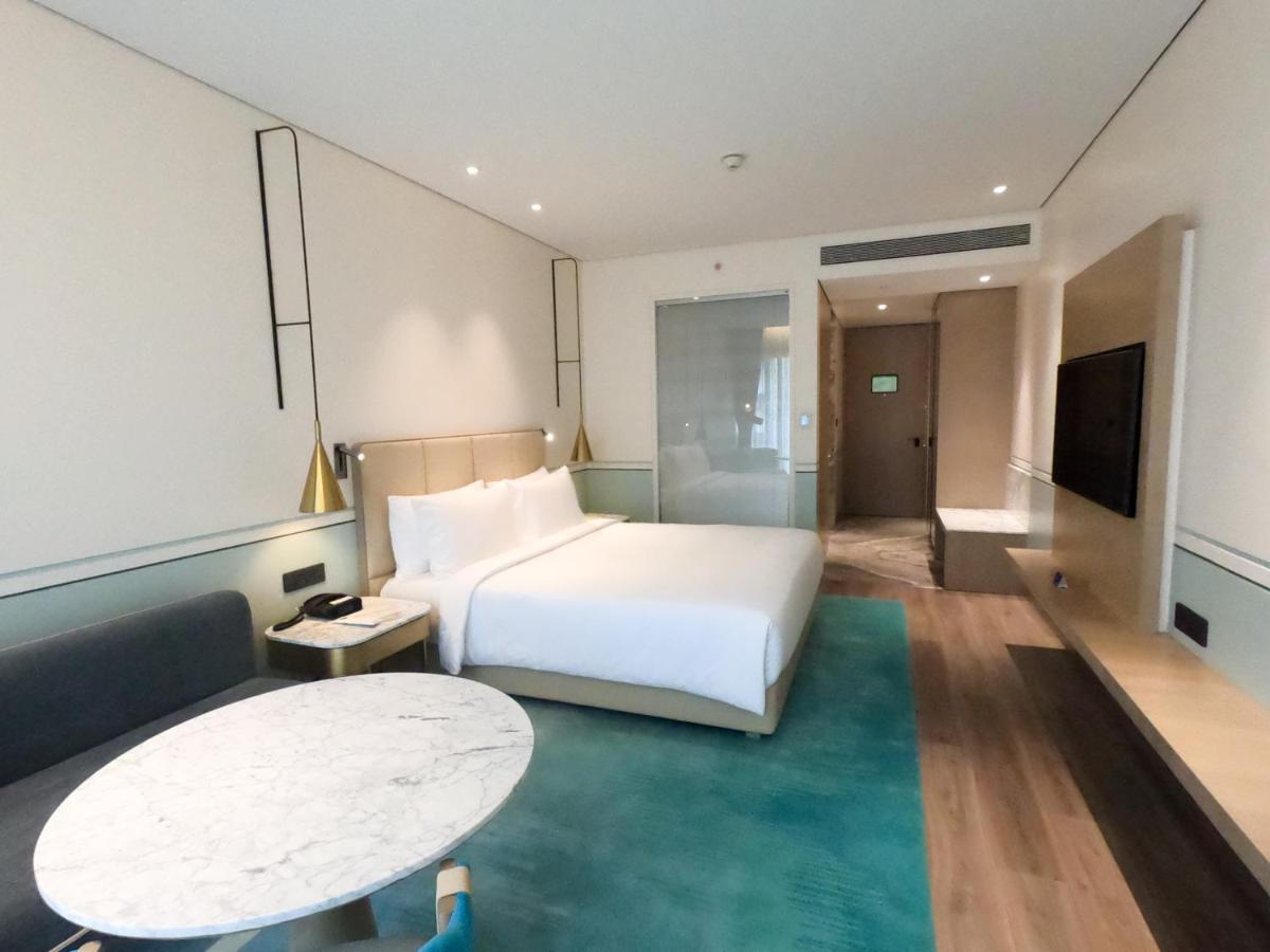Radisson Blu Mumbai International Airport Hotel ภายนอก รูปภาพ Deluxe Room