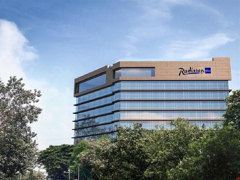 Radisson Blu Mumbai International Airport Hotel ภายนอก รูปภาพ Radisson Hotel, Hyderabad