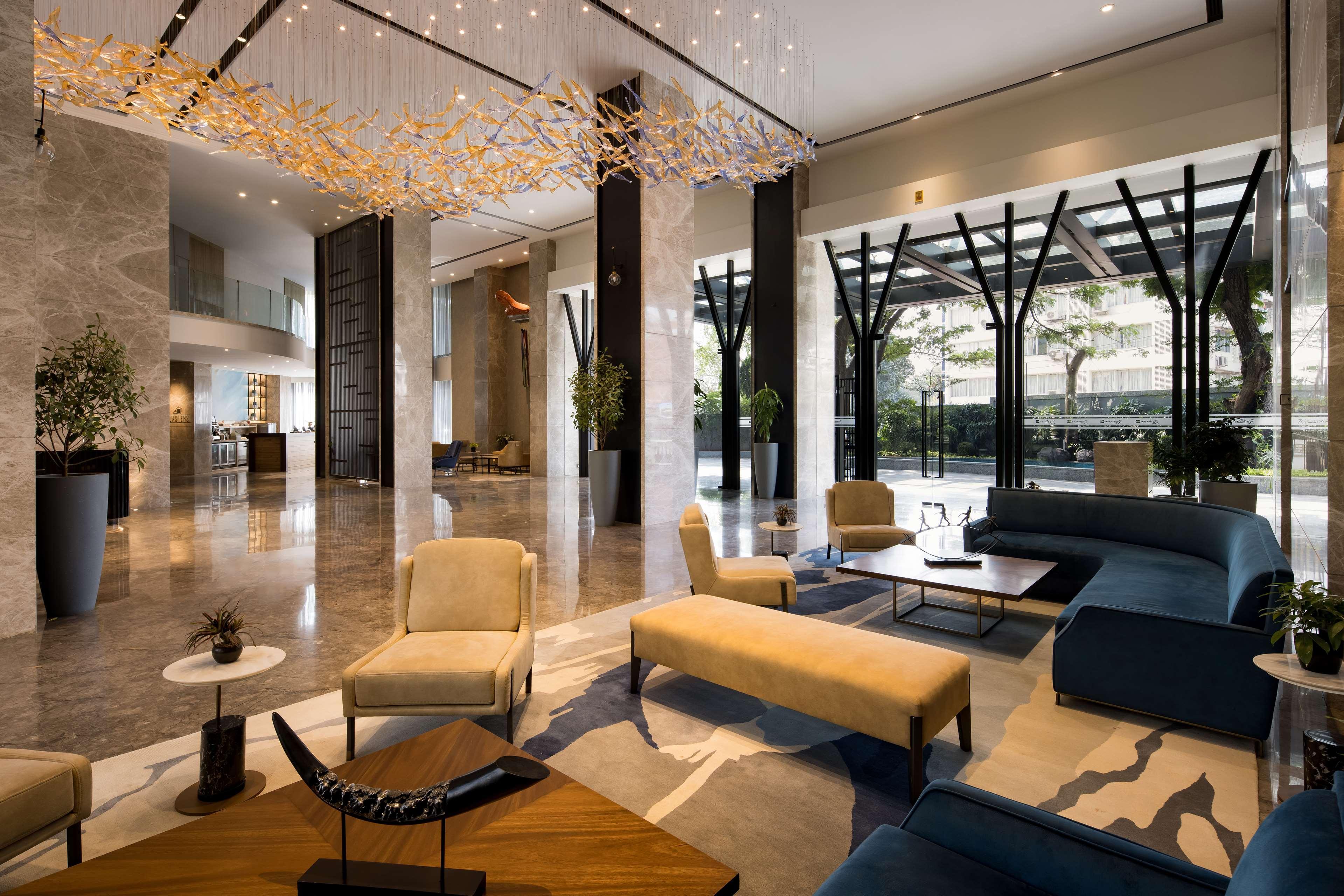 Radisson Blu Mumbai International Airport Hotel ภายนอก รูปภาพ Lobby